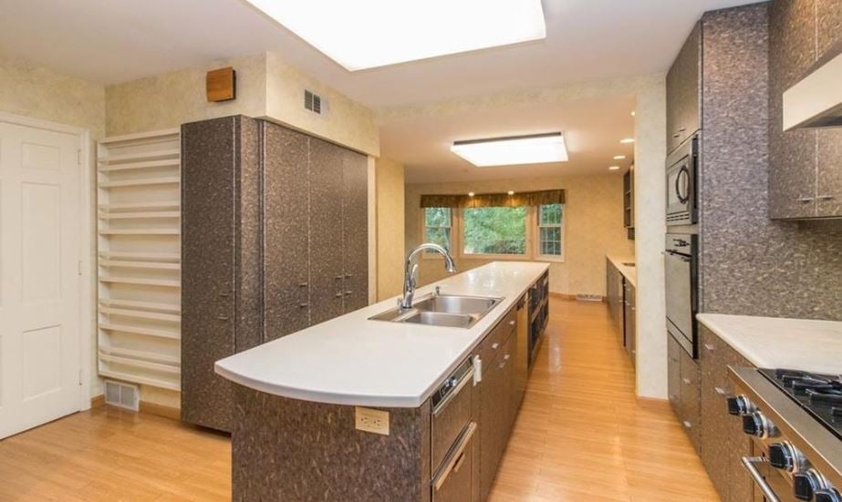 White Kitchen Remodel in Des Moines, IA by Zenith Design + Build project photo 11