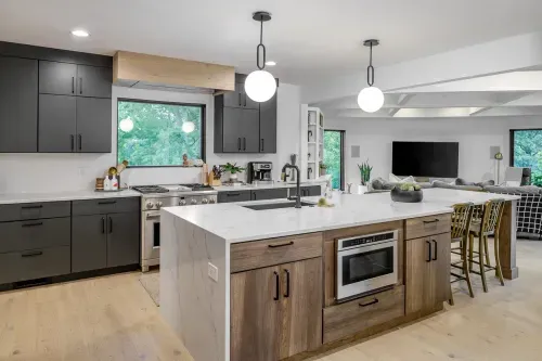 Brooke & Josh | Contemporary Remodel Featured in Des Moines 2021 Tour of Remodeled Homes